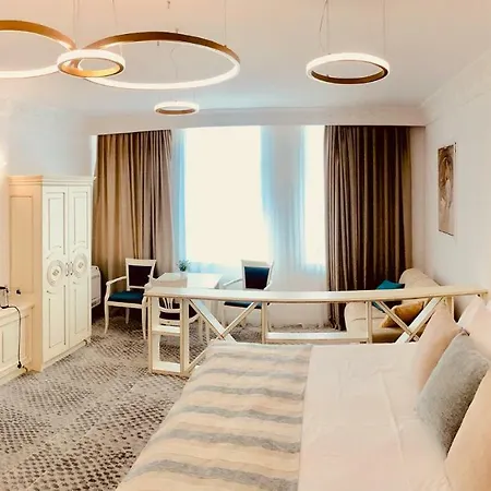 Atlas House Luxury 4*