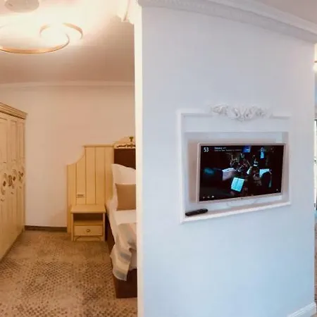 Atlas House Luxury Gasthof 4*
