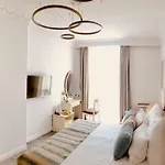 Atlas House Luxury Πανσιόν 4*