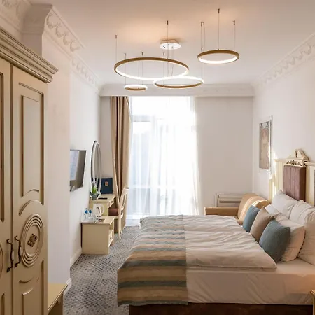 Atlas House Luxury 4* פלובדיב