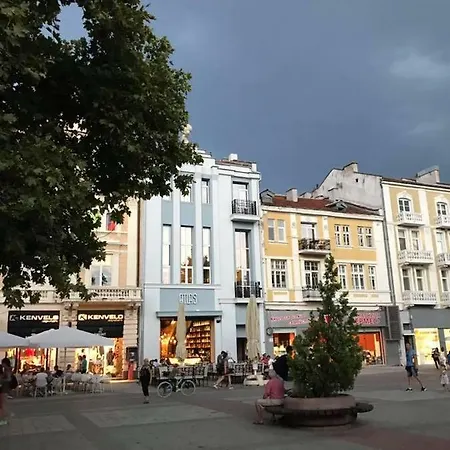 Atlas House Luxury פלובדיב