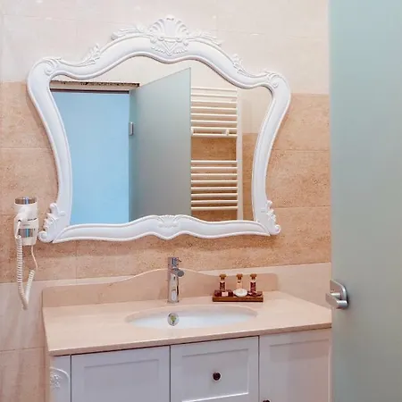 Atlas House Luxury בית הארחה פלובדיב