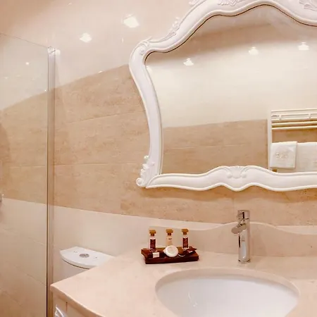 Atlas House Luxury Pensiune 4*